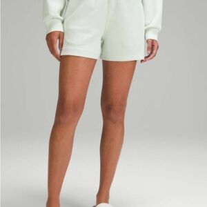 Lululemon Softstreme 4” Shorts